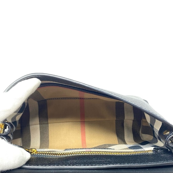 Burberry small soft grain buckle crossbody bag - Picture 9 of 15